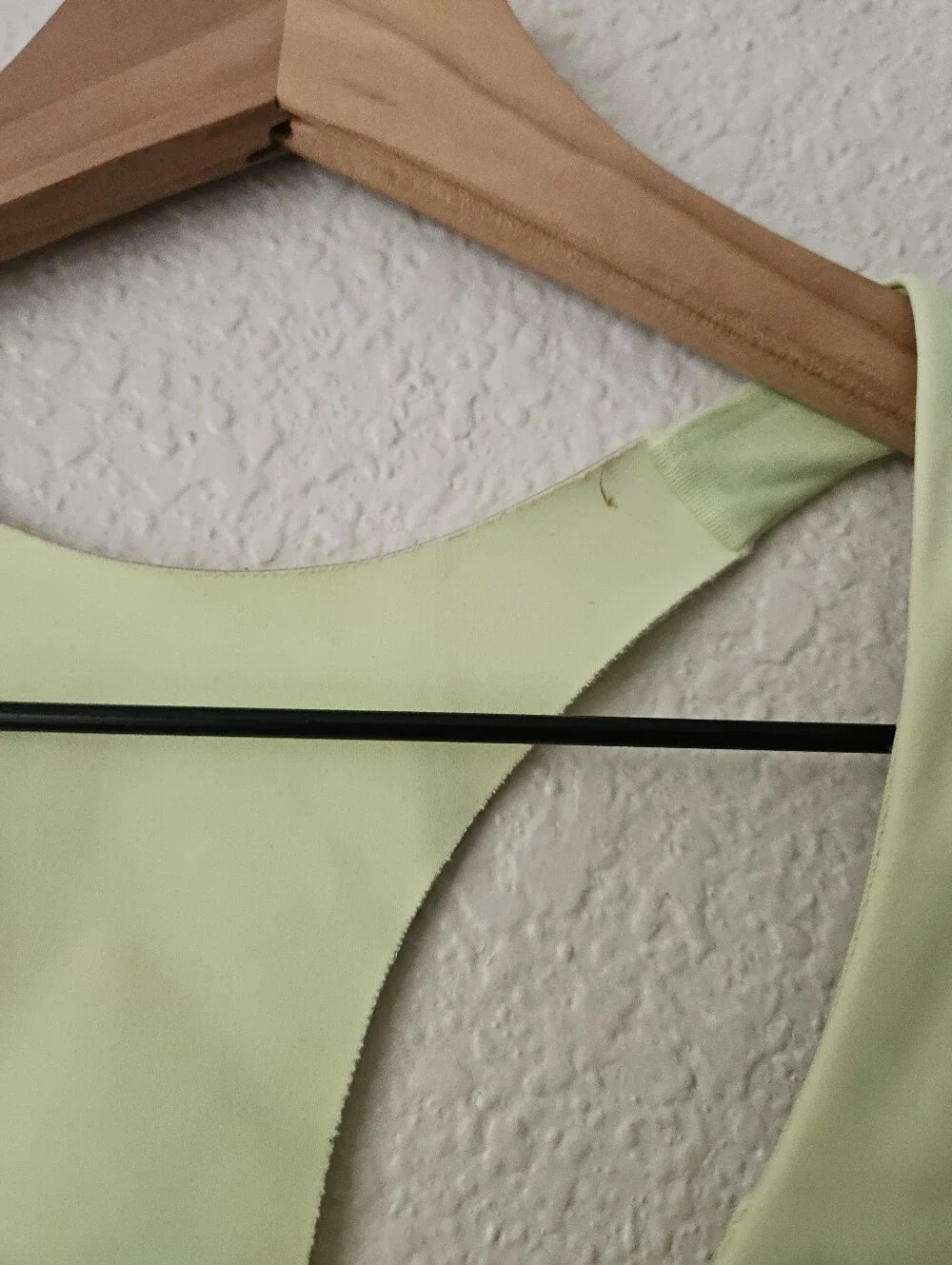 lululemon lime green bra, 6
